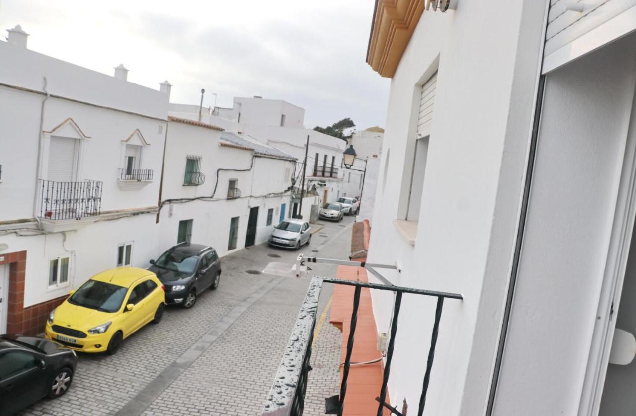 Calle Ancha 01 *
